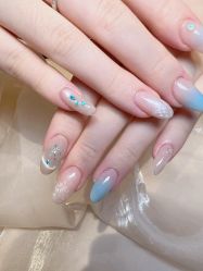 -天生爱美甲