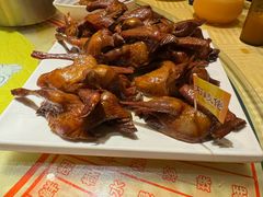 招牌烤乳鸽-石岐佬中山菜馆(张溪店)