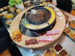 -胡悦里韩式烤肉(芝罘万达广场店)