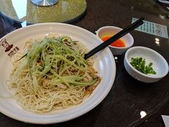 老汉口凉面-刘胖子家常菜·蹄花焖藕(中南店)