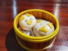 小猪奶黄包-悟长年潮汕菜砂锅粥(圣熙8号店)