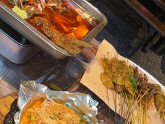 -老街烧烤大排档·地道湖北菜·龙虾馆(汉口火车站店)