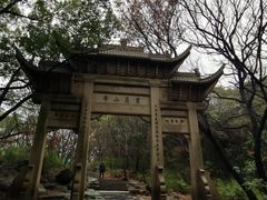-灵岩山风景区