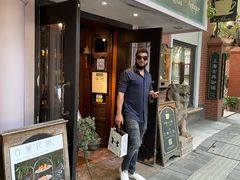门面-古董花园(思南路42弄小区店)