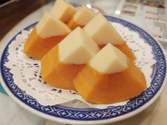 木瓜奶冻-广信牛奶甜品世家(台东店)