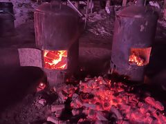 -果松木炭酸菜铜火锅·外婆参鸡汤