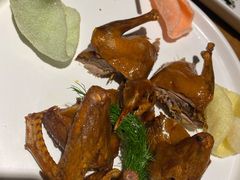 手撕钢管鸡-吴越荣记苏州菜·松鼠桂鱼100%活鱼现做(斜塘老街店)
