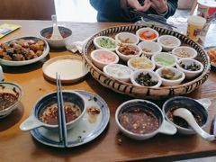 -包整·丝娃娃(一览甲秀楼风景店)