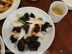 秋木耳炒山药-北平小馆·烤鸭·家常菜(磨房北里店)