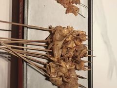 -嗨辣小聚·盘锦河蟹·海鲜烧烤龙虾(盘锦十年好店)
