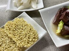 -墨脱石锅椰子鸡•香草鸭•东山羊(大东海店)