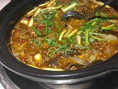 黄辣丁泥鳅小锅-满诗爷黄辣丁(金岛花园店)
