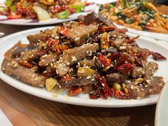 -盾亚新疆餐厅(松江万达广场店)