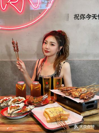 夏日烟火气满满的夜宵烧烤️，就在长清路
