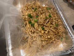 -沪小胖小龙虾(淮海中路旗舰店)
