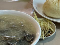 蟹黄包-兴国长鱼汤店