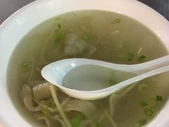 -六合夜市