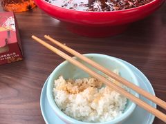 -有红鸡毛店·川菜(建设路店)