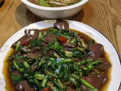 -牛八宝桂林米粉(八里庄店)