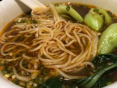 红汤牛肉面-鼎泰丰(嘉年华•海信广场VILLAGE店)