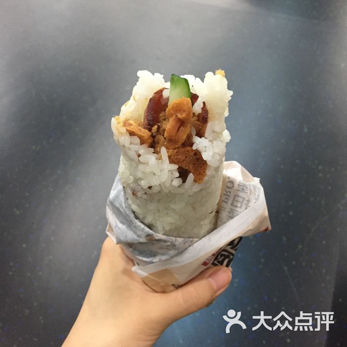 培根蛋肉酥饭团