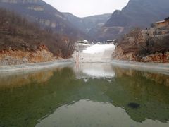 -大平台龙居瀑布旅游区