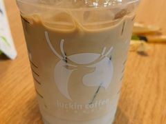 -瑞幸咖啡(温江新光天地写字楼店)