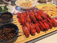 -肥肥虾庄·金牌油焖大虾(汉街SKP店)