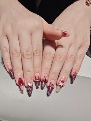 -丽心自助美甲美睫