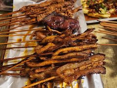 -峨眉一绝姐妹烧烤(峨眉花园店)