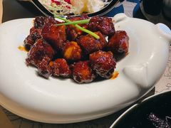 -穹六人间 people 6(岳阳路店)