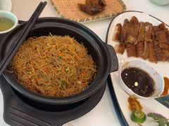 -五谷芳乳鸽王(海景店)