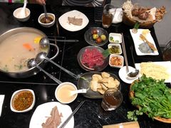 -官也街澳门火锅(新源里店)