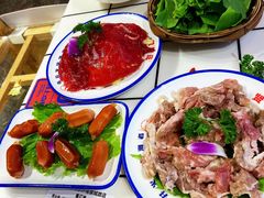 -贤合庄卤味火锅(济南泉城路店)
