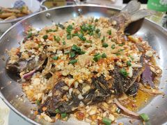 回味鲫鱼-鸿先阁·干煸虾(星沙店)