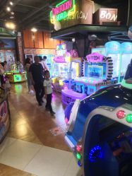 -卡通尼乐园(银泰店)