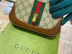 -Gucci(重庆IFS店)
