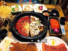 -老房老舍重庆火锅(假日城市店)