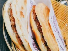 -樊记腊汁肉(西安咸阳国际机场店)