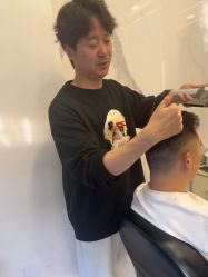 -蓝调造型·烫发·染发