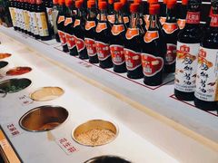 自助调料区-董眼镜火锅(洪崖洞总店)