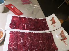 -左庭右院鲜牛肉火锅(浦江欢乐颂店)