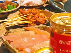 -四小区火锅·巷子里的重庆火锅(花照壁店)