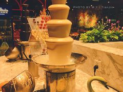 巧克力喷泉-火锅岛潮牌自助餐厅(天津天佑城店)