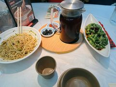 -肥肥虾庄·金牌油焖大虾(沙湖店)