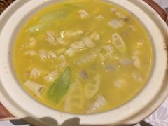 -品悦酒店(三林古镇店)