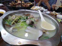 -地方名吃海鲜大馅蒸饺(北戴河店)