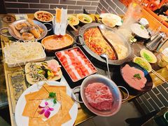 -宽板凳老灶火锅(台湾街店)