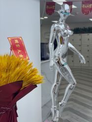 -米娜护肤造型