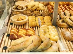 -焙丽拾光(麦凯乐直营店)